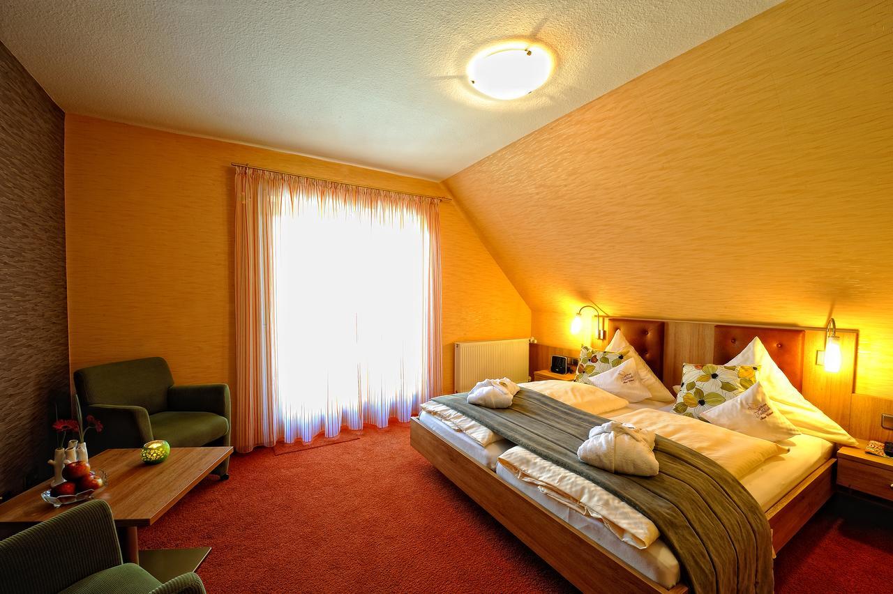 Landhotel Talblick Neuweiler  Eksteriør billede